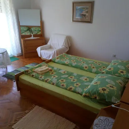 Apartments Dora Novi Vinodolski