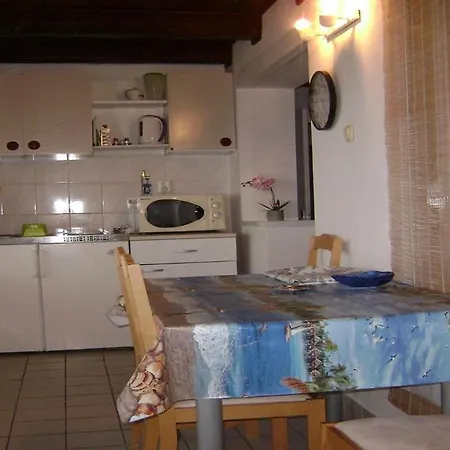 Apartments Dora