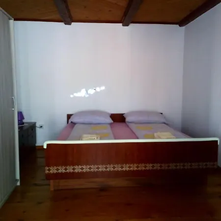 Apartament Apartments Dora